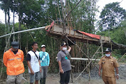 Camat Karang Jaya Tinjau Aktivitas Dompeng Emas Di Hulu Sungai Muara Tiku