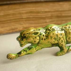 Acid green leopard brooch