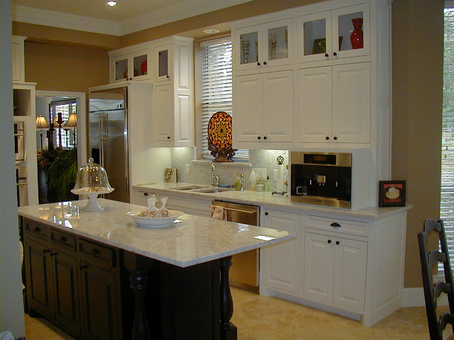 3 Tips on Building Custom Kitchen Cabinets Before You Remodel 
