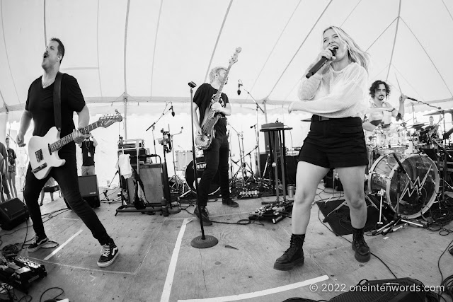 Monowhales at Hillside Festival on July 23, 2022 Photo by John Ordean at One In Ten Words oneintenwords.com toronto indie alternative live music blog concert photography pictures photos nikon d750 camera yyz photographer