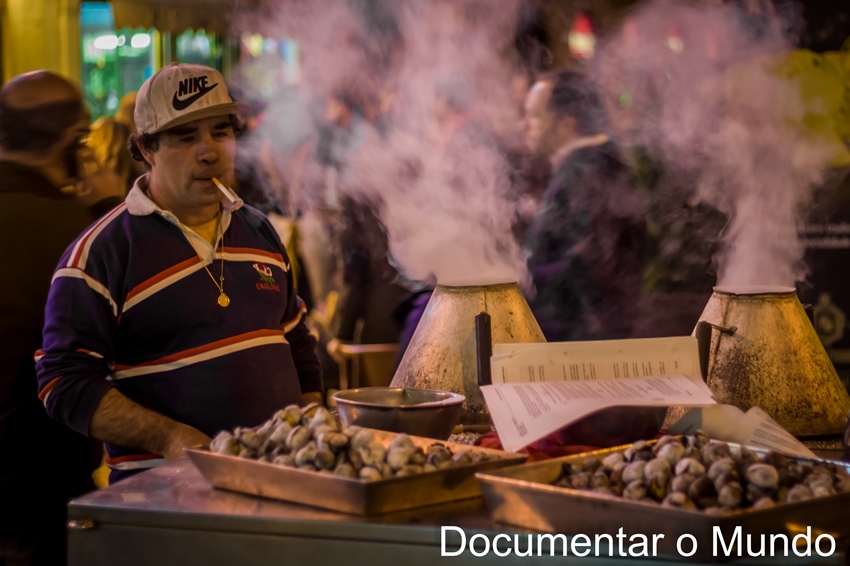 Quentes e boas para um fim de tarde na Rua Augusta Mercados de Natal em Lisboa