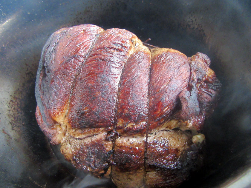 Pot - roast veal shoulder by Laka kuharica: cook until browned on all sides. 