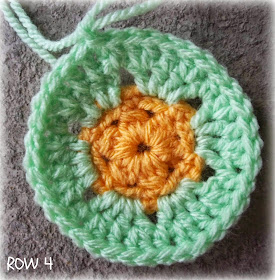 flower crochet square