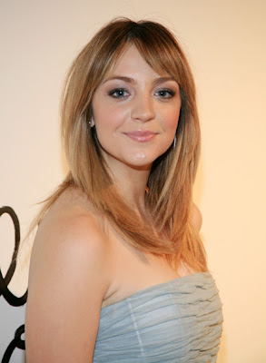 Abby Elliott Pictures