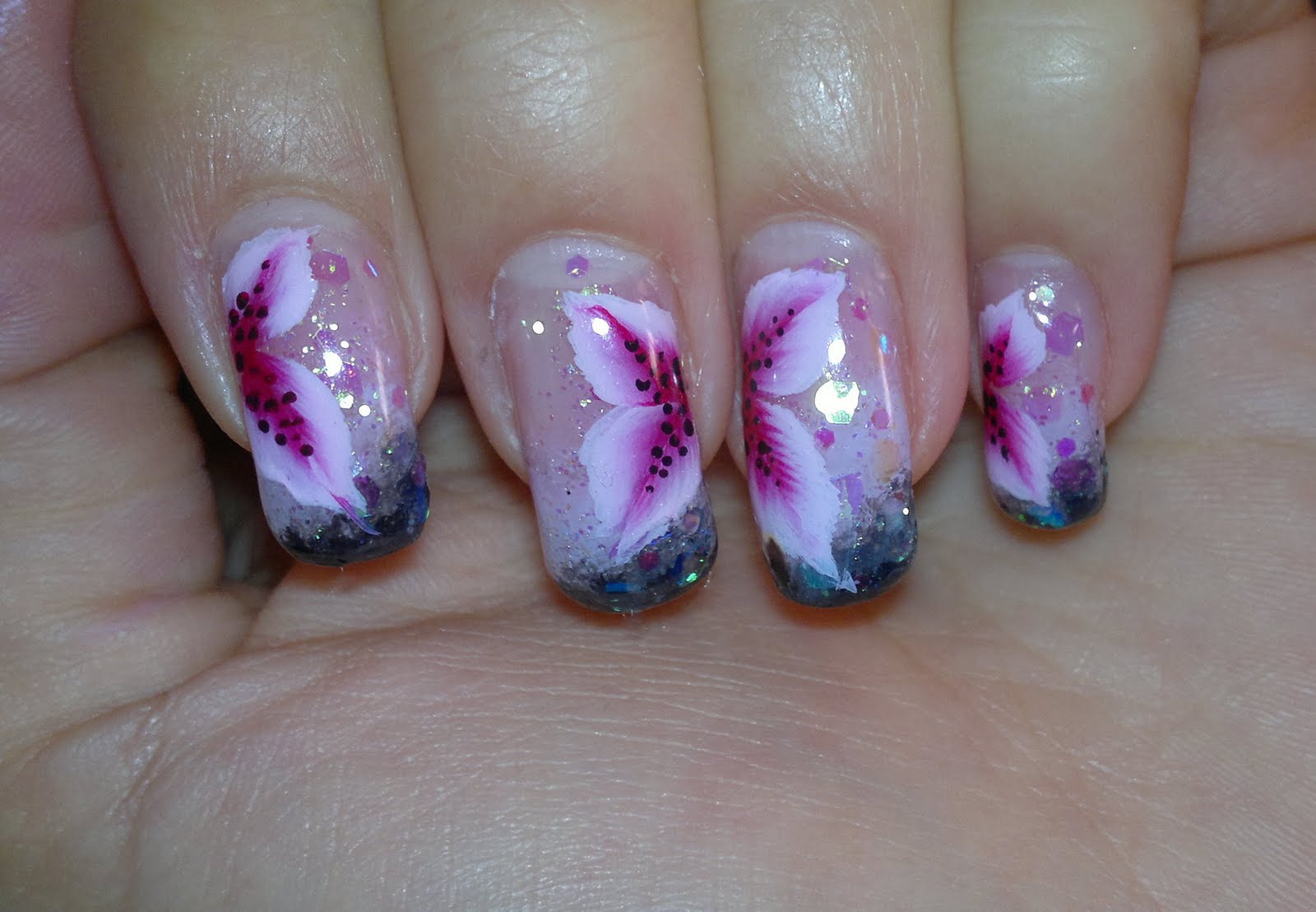 One stroke nail art pink flower