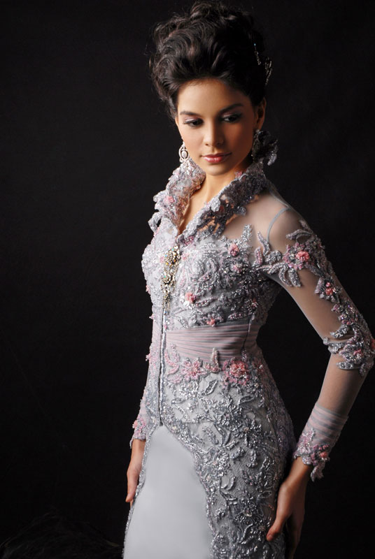 Modern Kebaya Evolution of Indonesian Traditional Dress 