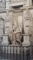 Moses by Michelangelo Buonarroti