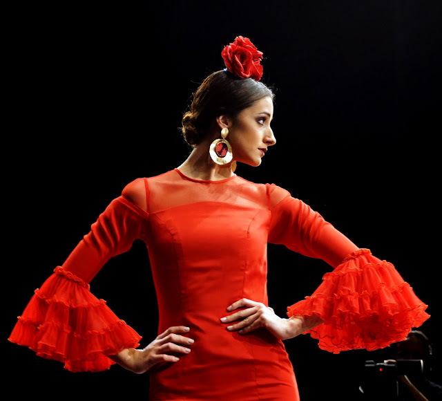 vestido-flamenca-rojo-Pilar-Vera