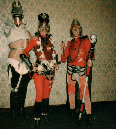 costume_1975