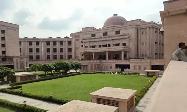 Allahabad High Court Disposes PIL Seeking SIT Probe into Robert Vadra's Remarks on Pahalgam Terror Attack