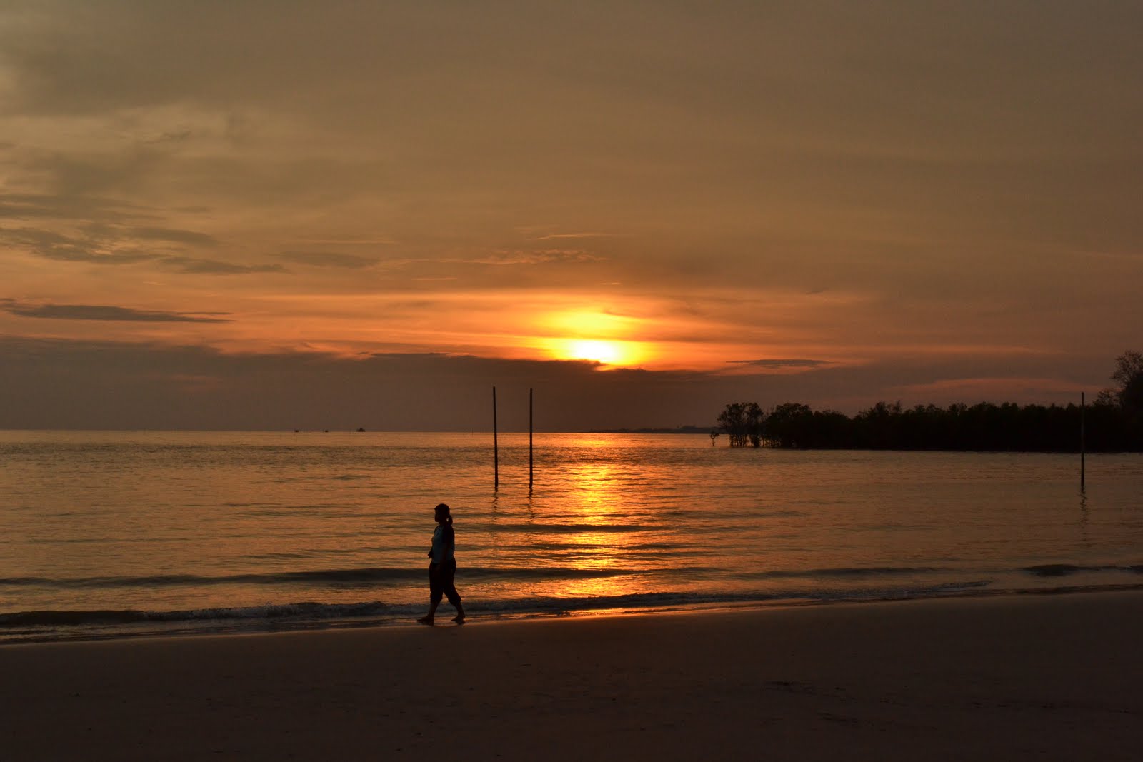 Santai Sepetang di  Pantai Bagan Lalang 