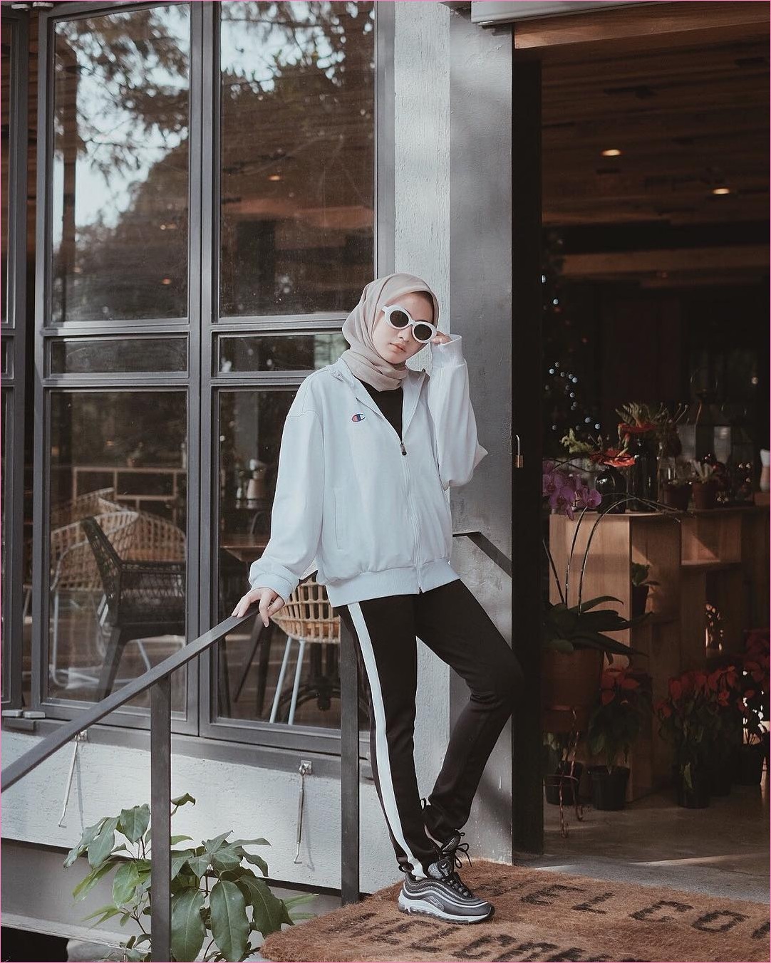 Outfit Baju  Hijab Casual Untuk Olahraga Ala Selebgram 2021