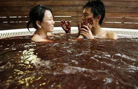 Spa Chocolate Valentine's Bath