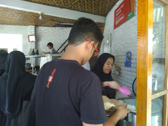 warung nasi merenah soreang