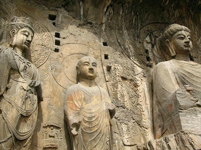 Longmen Grottoes, Candi Gua Buddha yang Megah di China