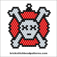 Click to view the Skull and Crossbones Halloween brick stitch bead pattern charts.