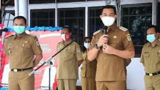 Bupati dan Wabup Kapuas Hulu Pimpin Apel Pagi, Sis: Tidak Ada Gap Diantara Para ASN