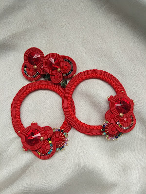 Pendientes rojos largos flamenca soutache