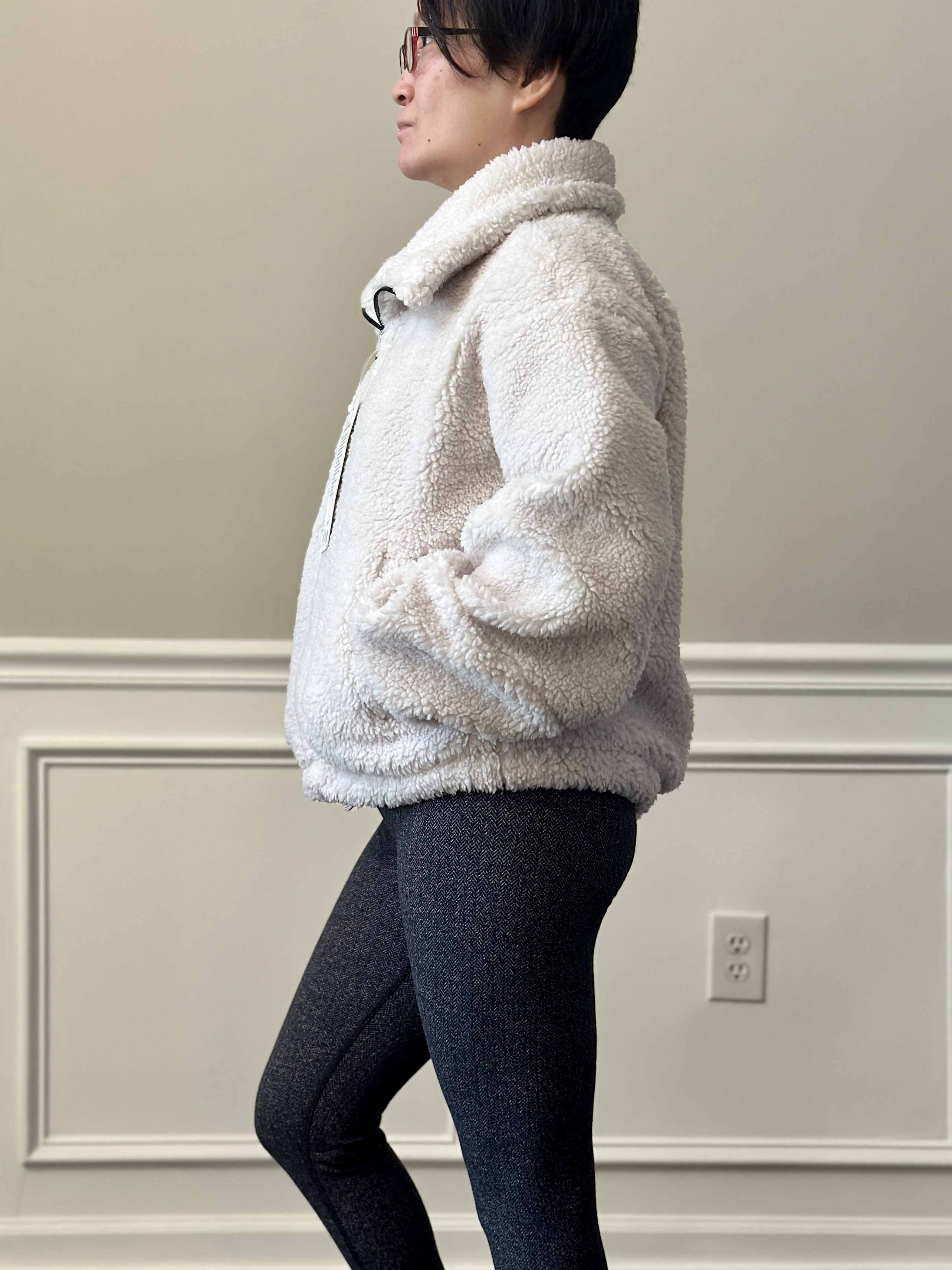 Twist Back-to-Front Pullover in black! Also soft ambition shorts in grey. I  saw a lot of people sizes down but the only size available was my normal  size. I like it but