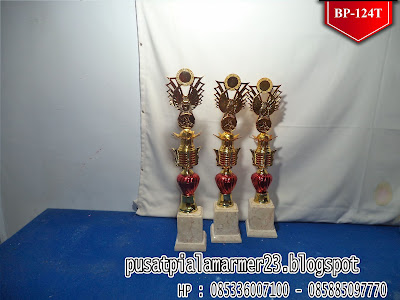 piala base marmer