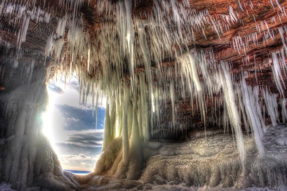 apostle-islands-wisconsin-ice-caves-icicles-lake-superior-frozen-winter