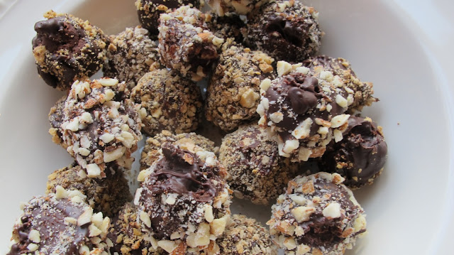 Hazelnut Or Almond Truffles Recipe