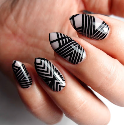 Geometric Stripe Nails