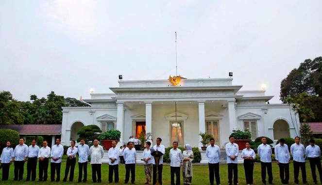 Percik Lazuardi: RESHUFFLE . (lagi-lagi)