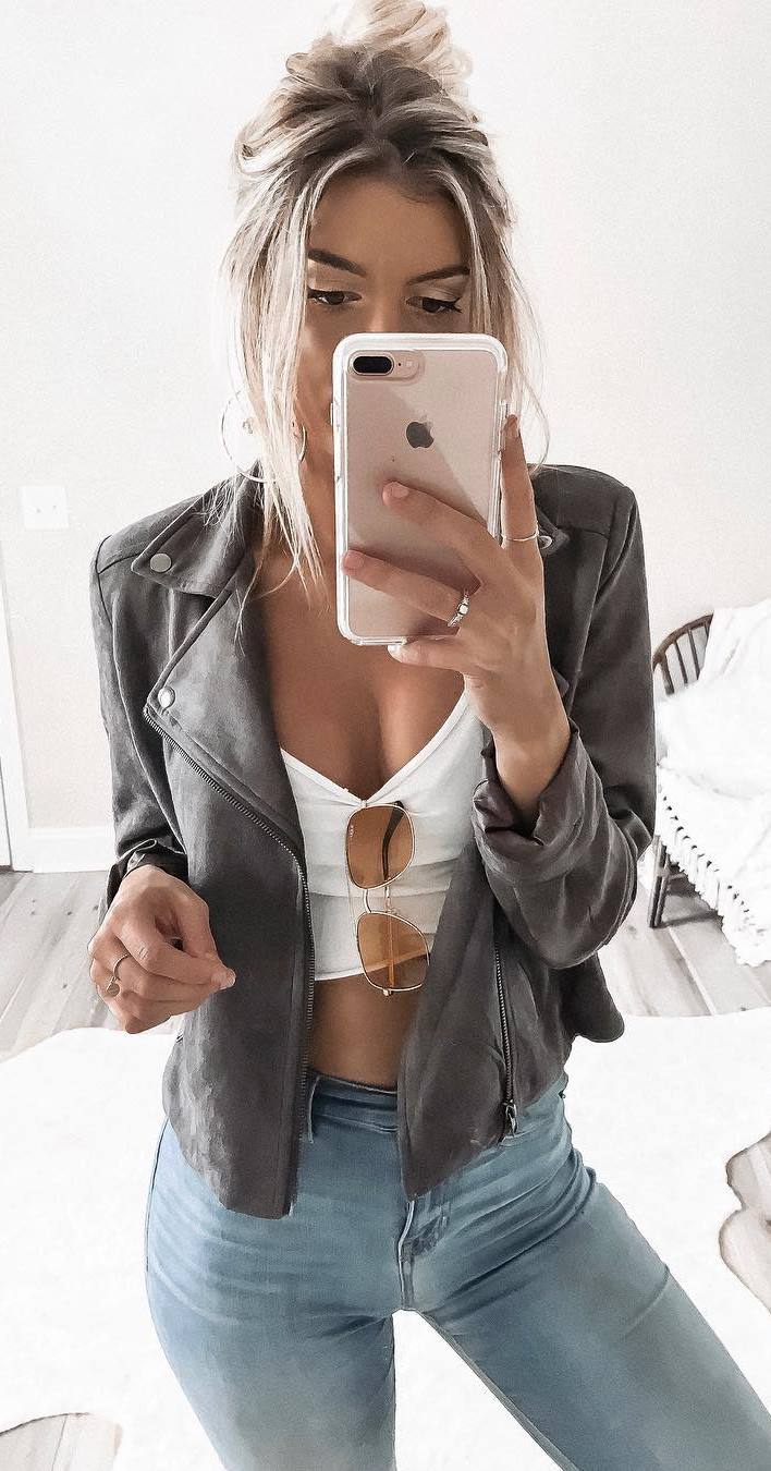 what to wear with a moto jacket : top + skinny jeans