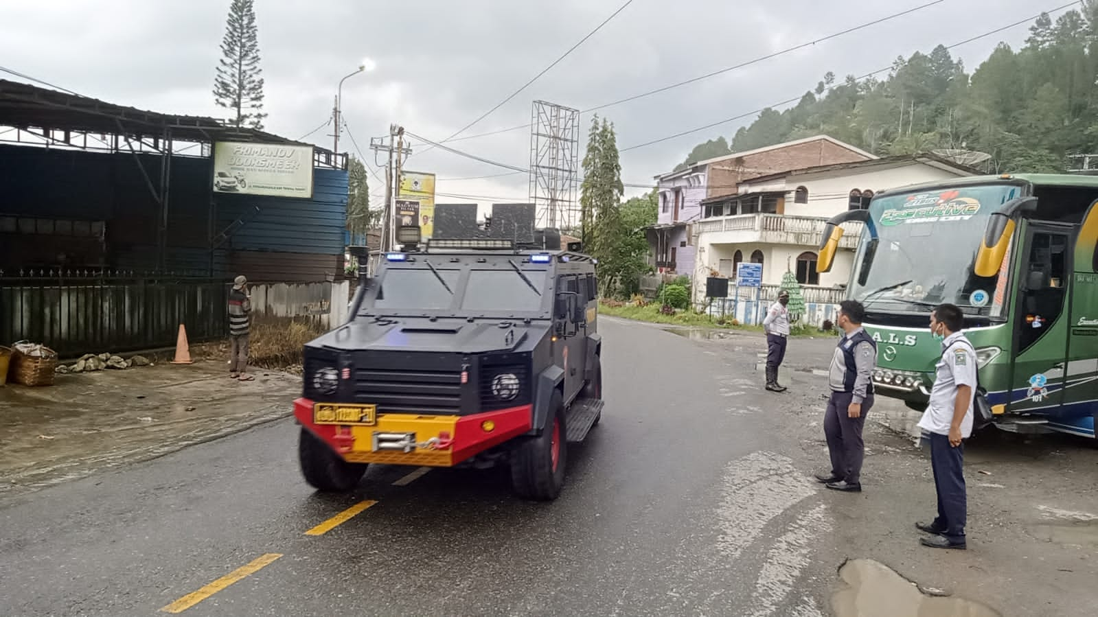 Sukseskan Event Internasional, Polres Simalungun Amankan Jalur Pengantaran Logistik F1 H2O 