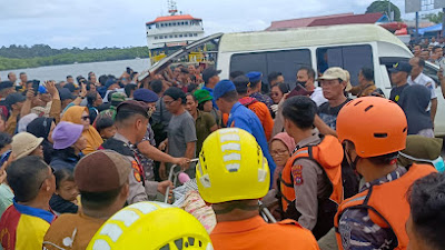 Tim SAR Gabungan Selamatkan 25 Penumpang  dari Speed Boat Terbalik di Perairan Sipora