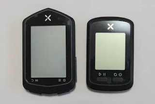 XOSS Nav（写真左）とXOSS G（写真右）