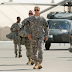 Cinema |  Brad Pitt vai para a guerra do Afeganistão no trailer de " War Machine "  filme da Netflix