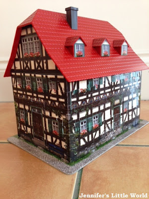 Review - Medieval House 3D puzzle from Ravensburger