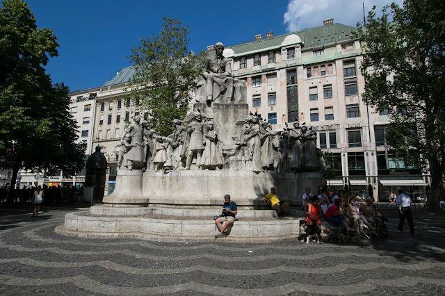 Monumento-Budapest
