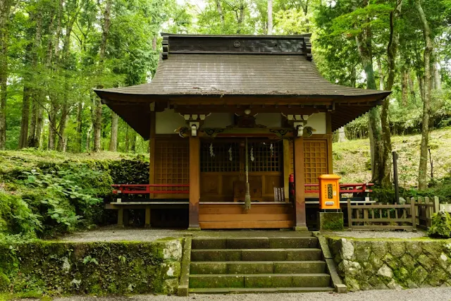 御胎内神社～御胎内清宏園