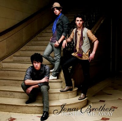 [jobros-pushinmeaway-blogdelatele-0.jpg]