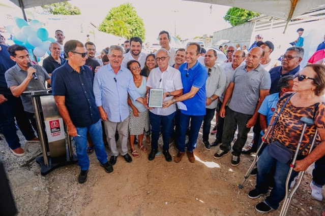 Cícero Lucena e Leo Bezerra autorizam pavimentação em nove ruas do Jardim Veneza e Bairro das Indústrias