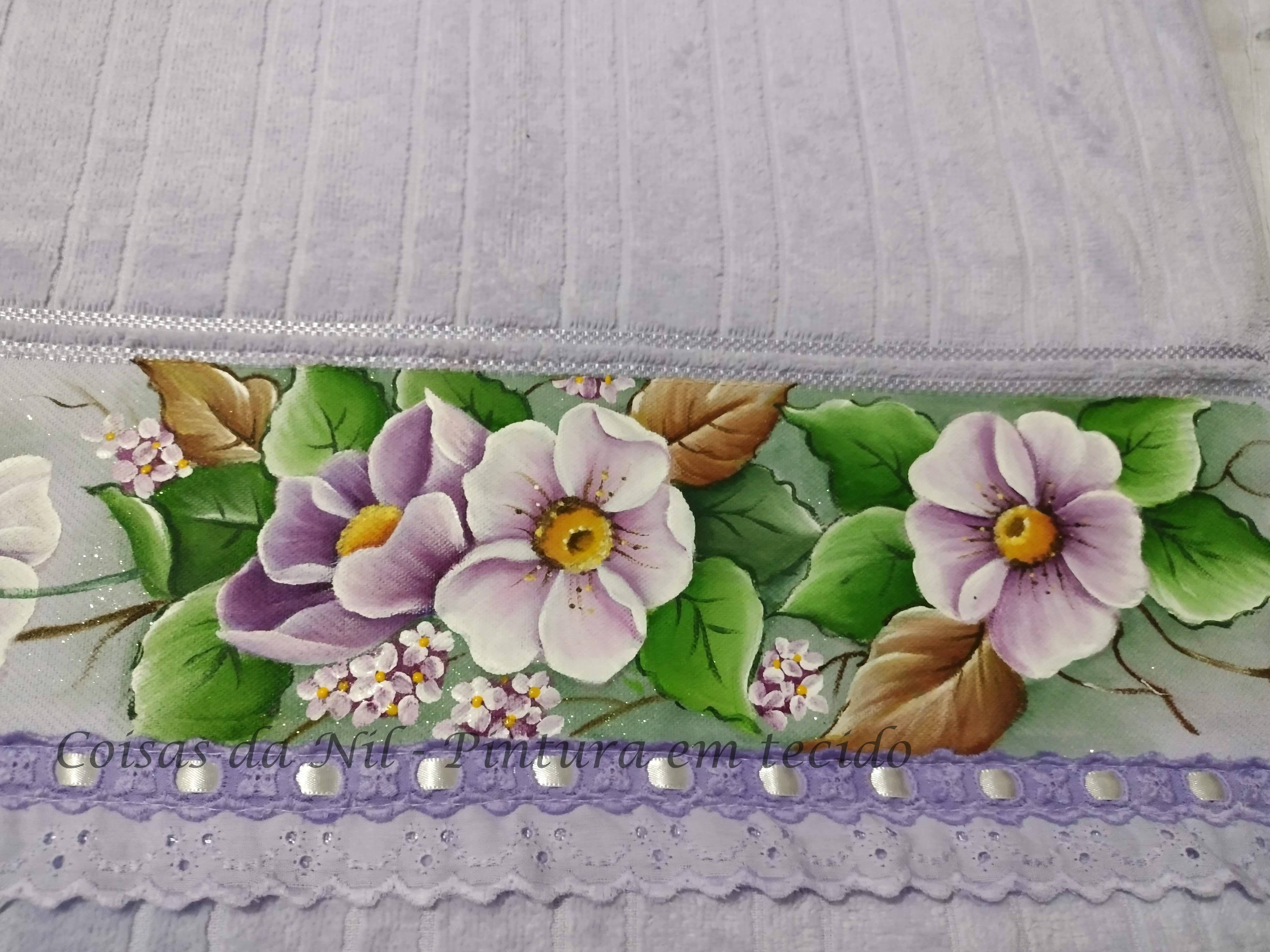 Coisas da Nil - Pintura em tecido: Jogo de cozinha com flores lilases.