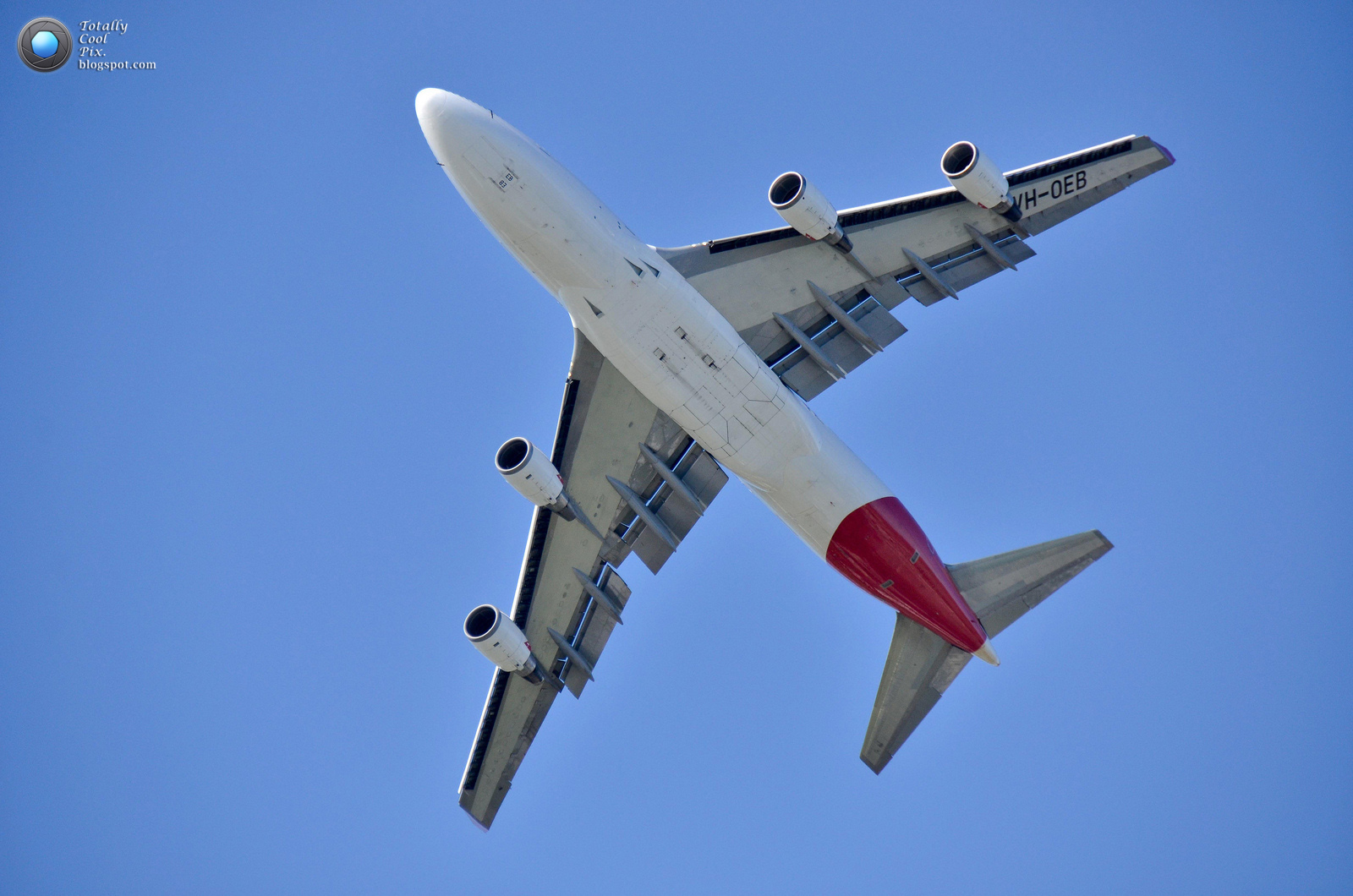 ... -Prix-Airshow-Wallpaper-Keith-McInnes-Photography-QANTAS-747-turn.jpg