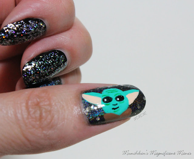 Baby Yoda (The Child) Nail Design