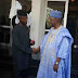 [PHOTO NEWS]: Sambo Hands Over Aguda House To Osinbajo