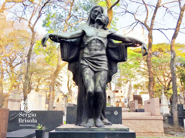 Vicente Larocca - Escultura Pietá - Família Borba - Cemitério da Consolação