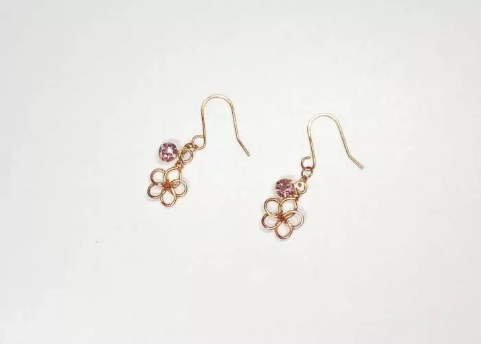 花のワイヤーピアスの作り方 完成