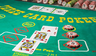 three card poker casino game