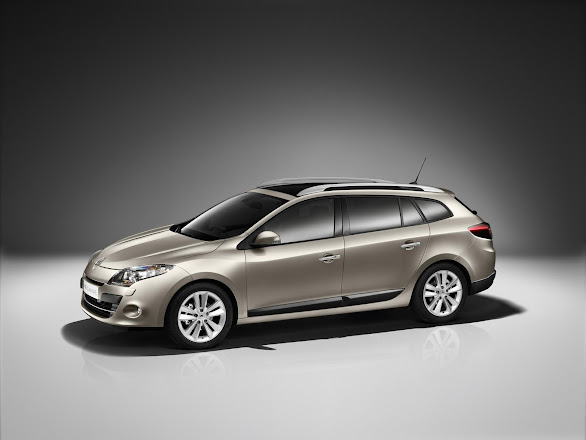 New Renault Megane Estate 2010 (1)