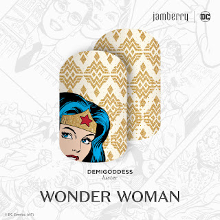 DC Wonder Woman with her signature starred tiara and striking hair stand out in this white-and-gold mixed-mani, 'Demigoddess'.   © DC Comics. (s17) Noel Giger Jamberry #DemigoddessJN