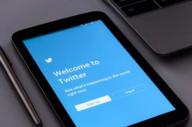 تويتر twitter تغلق أكثر من 70 مليون حساب مزيف