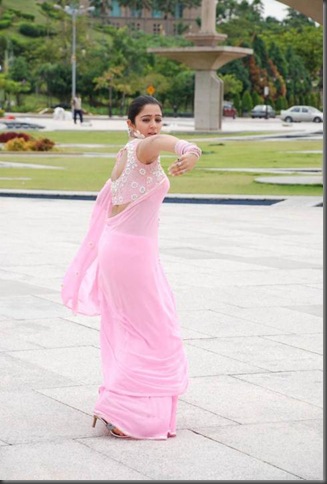 02 charmi sexy pictures 201109