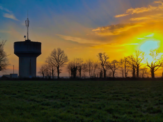 jiemve, Normandie, château d'eau, coucher de soleil